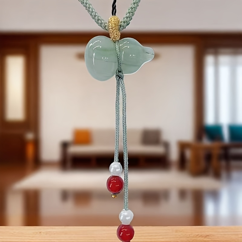 Gourd Pendant with Antique Style Weaving, Floating Flower